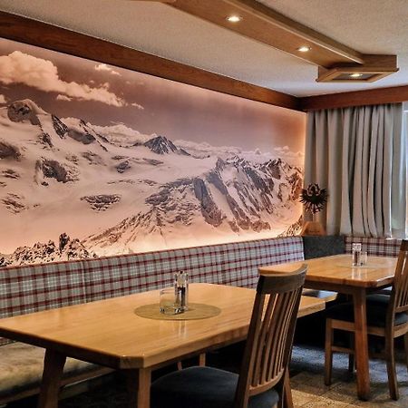 Gasthof Pension Santeler Sankt Leonhard im Pitztal Exteriér fotografie